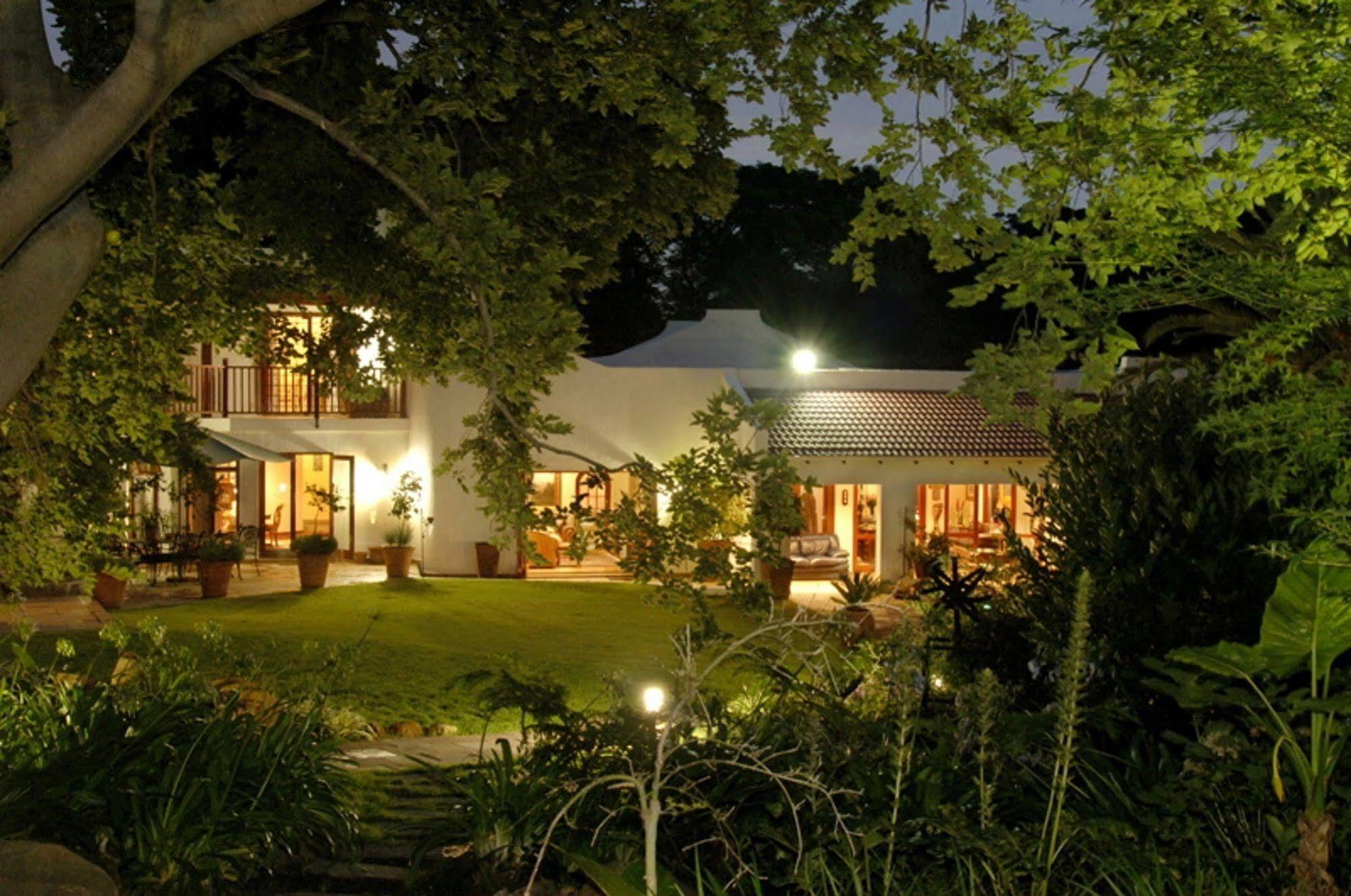 The Oasis Boutique Hotel & Residency Johannesburg Exterior photo